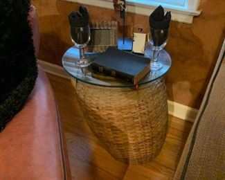 Wicker Basket Stand Side Table