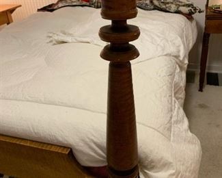 Antique Queen Size Post Bed