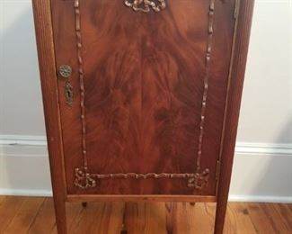 Please click on this link to find more information on this sale and all auction lots. You will find a detailed description, 10-15 photos of each lot, and the current bid. This sale closes on November 4! Get your bids in now: https://ctbids.com/#!/individualEstateSales/316/7841 