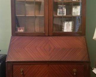 Please click on this link to find more information on this sale and all auction lots. You will find a detailed description, 10-15 photos of each lot, and the current bid. This sale closes on November 4! Get your bids in now: https://ctbids.com/#!/individualEstateSales/316/7841 