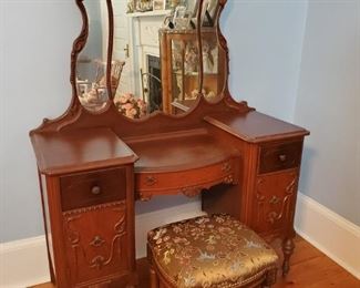 Please click on this link to find more information on this sale and all auction lots. You will find a detailed description, 10-15 photos of each lot, and the current bid. This sale closes on November 4! Get your bids in now: https://ctbids.com/#!/individualEstateSales/316/7841 