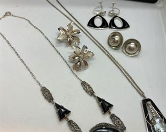 Jewelry Lot 4000-E. $42.00. 2 Vintage Sterling Silver Necklaces, 2 pairs of Sterling screw-on Earrings, 1 pair Black & Silver Screw Back Earrings.  Nice Lot!