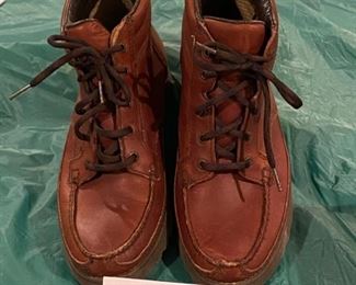 Lot 3499. $30.00. Rockport Size 11.5M Brown Leather Boots, Good Condition.  