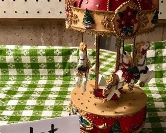 Lot 3548.  $18.00. Cute Music Carousel (not tested)