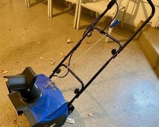 Lot 3529 $75.00  Snow Joe 18" 13 Amp Electric Snow Blower, Perfect for quick snow pickups on mid-sized driveways or walk.  Currently selling at Sam's Club and Top Rated for $113.28. We are including a High-End Extension Cord.