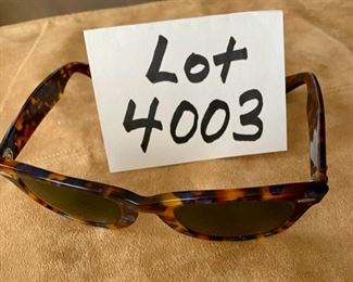 Lot 4003. $60.00 Just Added. Authentic Ray-Ban Wayfarer's Sunglasses with tortoise shell frames.  