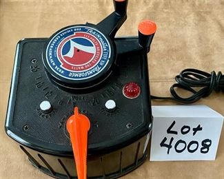 Lot 4008   $75.00   Just Added!  Lionel Trainmaster Type KW Transformer. 115 Volts, 190 Watts
