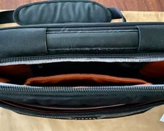 Lot 4009. $30.00. Just Added. Everki "Made for Business" Advance Briefcase, Great for a 13" or smaller Macbook or notebook.  Travel Friendly!  TSA