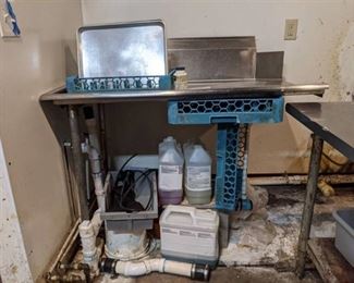 Dishwasher Side Tables Left And Right, Buyer Responsible For Removal