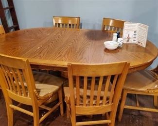 6ft Wood Dining Table With 6 Chairs