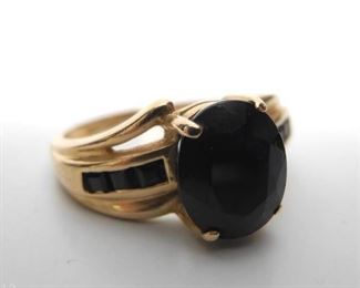 14kt Gold Ring with Stone - 4.4 grams - Sz 8 