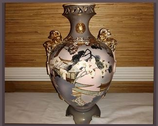 Large Very Attractive Asian Vase 