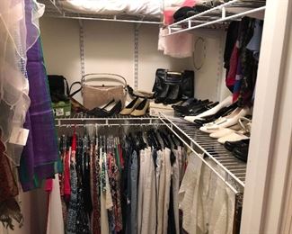 Beautiful womens clothes, shoes, purses and scarves. Size 4 and 6