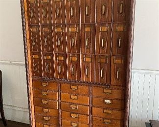 1895 Antique Globe 39 drawer document holder, with roll front. Pristine condition.