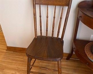 Extra chair to dining set 