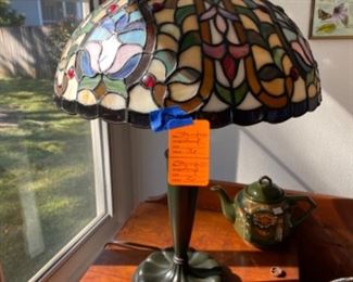 $76 Tiffany style stain glass Lamp