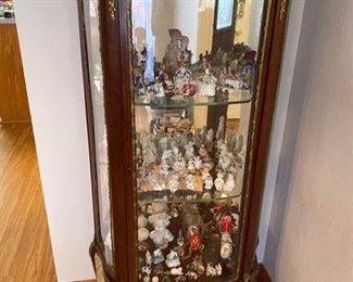 French style curio cabinet. Left back leg need to be fixed - As is $185
