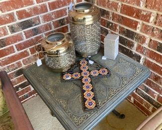 Small table, lanterns, cross