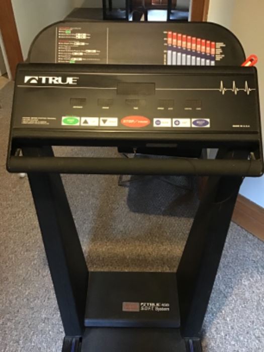 TRUE 450 soft system treadmill. Purchased over $2000.   SELLING for $885