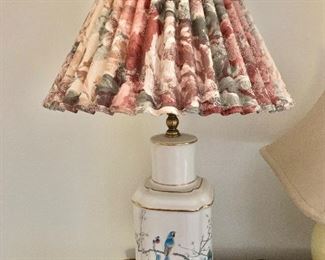 $75 - Bird lamp with floral shade - 25 in. (H) x 14 in. (W, shade at widest) x 5 in. square at base