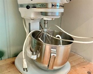 $160 - White Kitchen Aid mixer; 16 1/2 in. (H) x 10 in. (W) x 12 in. (D)