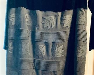$24; Etcetera velveteen and knit leaf motif skirt; size 6