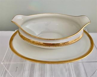 $24; GOA France porcelain gold rimmed gravy boat. 9.5” x 6.5” x 3.5”H
