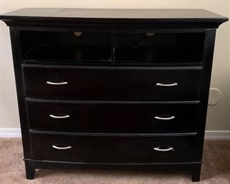 Media Center New Classic Furniture