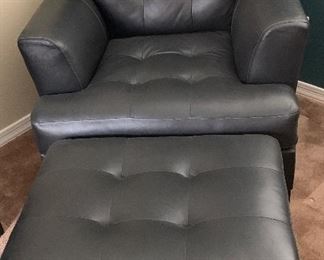 Ashley Sofa, Loveseat and Chair w Ottoman