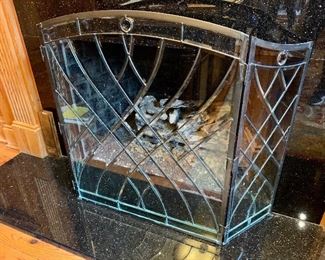 Frontgate fire-screen