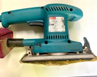 Makita Finishing Sander 1/3 Sheet, BO3700