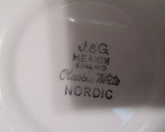 J & G Meakin Classic White Nordic England China Service with Extras 