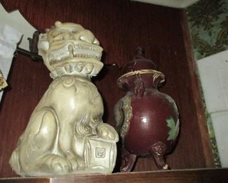 Vintage Foo Dog With Asian Urn 