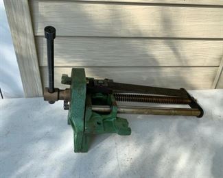 CLEARANCE  !  $30.00 NOW, WAS $80.00.........Vise (B239)