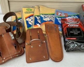 HALF OFF !  $6.00 NOW, WAS $12.00............Tool Belt and Holsters (B195)