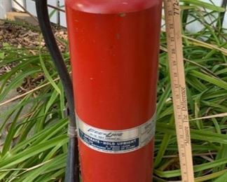 CLEARANCE!  $6.00 NOW, WAS $25.00...........Large Fire Extinguisher (B062)