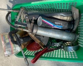 CLEARANCE  !  $3.00 NOW, WAS $10.00.............Grease Guns (B033)