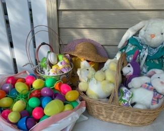 CLEARANCE  !  $3.00 NOW, WAS $10.00................Easter Goodies (B252)