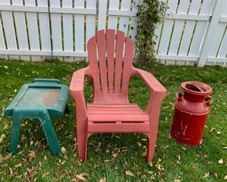 CLEARANCE!  $5.00  NOW, WAS $25.00..............Chair, Table and Milk Can lot (B250)