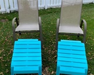 CLEARANCE!  $6.00 NOW, WAS $25.00............Pair of Chairs and two Foot rests (B221)
