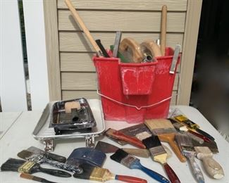 CLEARANCE  !  $6.00 NOW, WAS $16.00............Paint Brush Lot (B190)