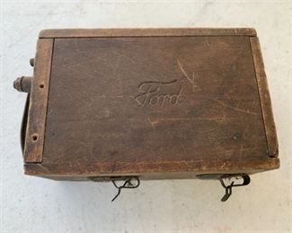 CLEARANCE !  $6.00 NOW, WAS $30.00.............Early Ford Electronic Coil (B174)