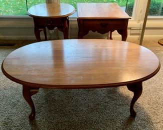 HALF OFF !  $40.00 NOW, WAS $80.00.............4 Piece Coffee and End Table Set, One more Oval End Table included but not pictured (B381)