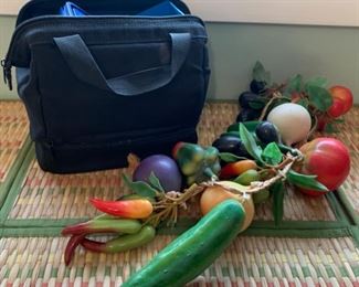 CLEARANCE  !  $3.00 NOW, WAS $10.00...............Lunch Bag and Plastic Veggies (B363)