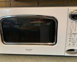 REDUCED!  $30.00 NOW, WAS $40.00............Sharp Microwave (B303)