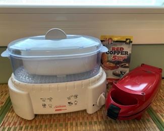 REDUCED!  $15.00 NOW, WAS $20.00..............Sunbeam Steamer and Red Copper Chef (B306)