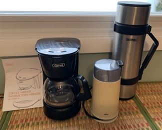 HALF OFF !  $6.00 NOW, WAS $12.00..............Coffee Maker, Grinder and Thermos (B313)