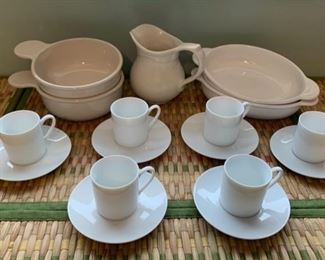 REDUCED!  $7.50 NOW, WAS $10.00..............Demi Cups and more (B323)