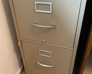 HALF OFF !  $5.00 NOW, WAS $10.00..............File Cabinet (B610)