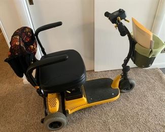 CLEARANCE !  $100.00 NOW, WAS $400.00.............. Shoprider Hero Model # SL73N Portable Scooter Works Great (B649)